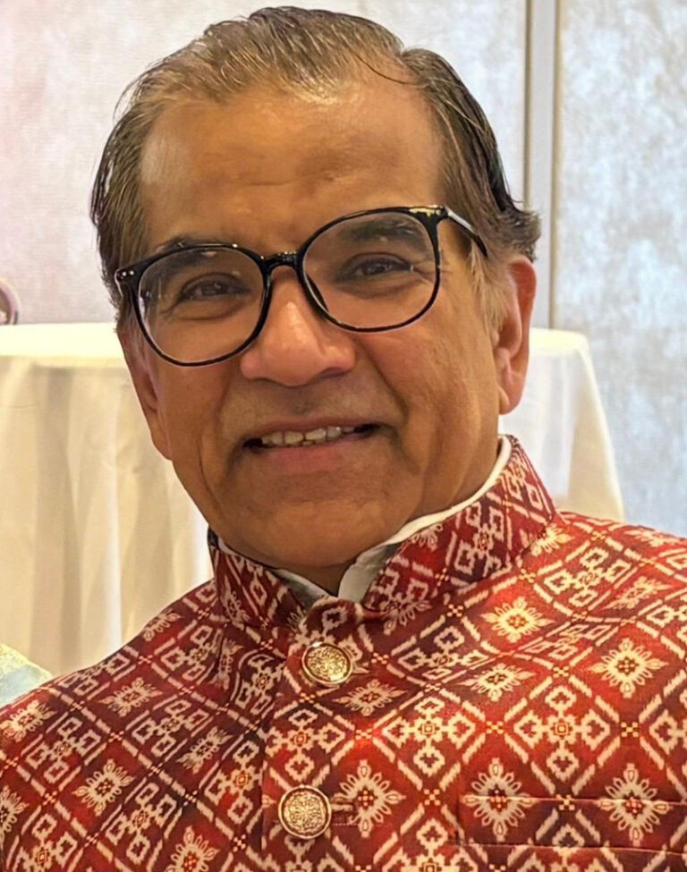 “દિકરી વ્હાલનો દરિયો, દિકરી તલુસીનો ક્યારો.”